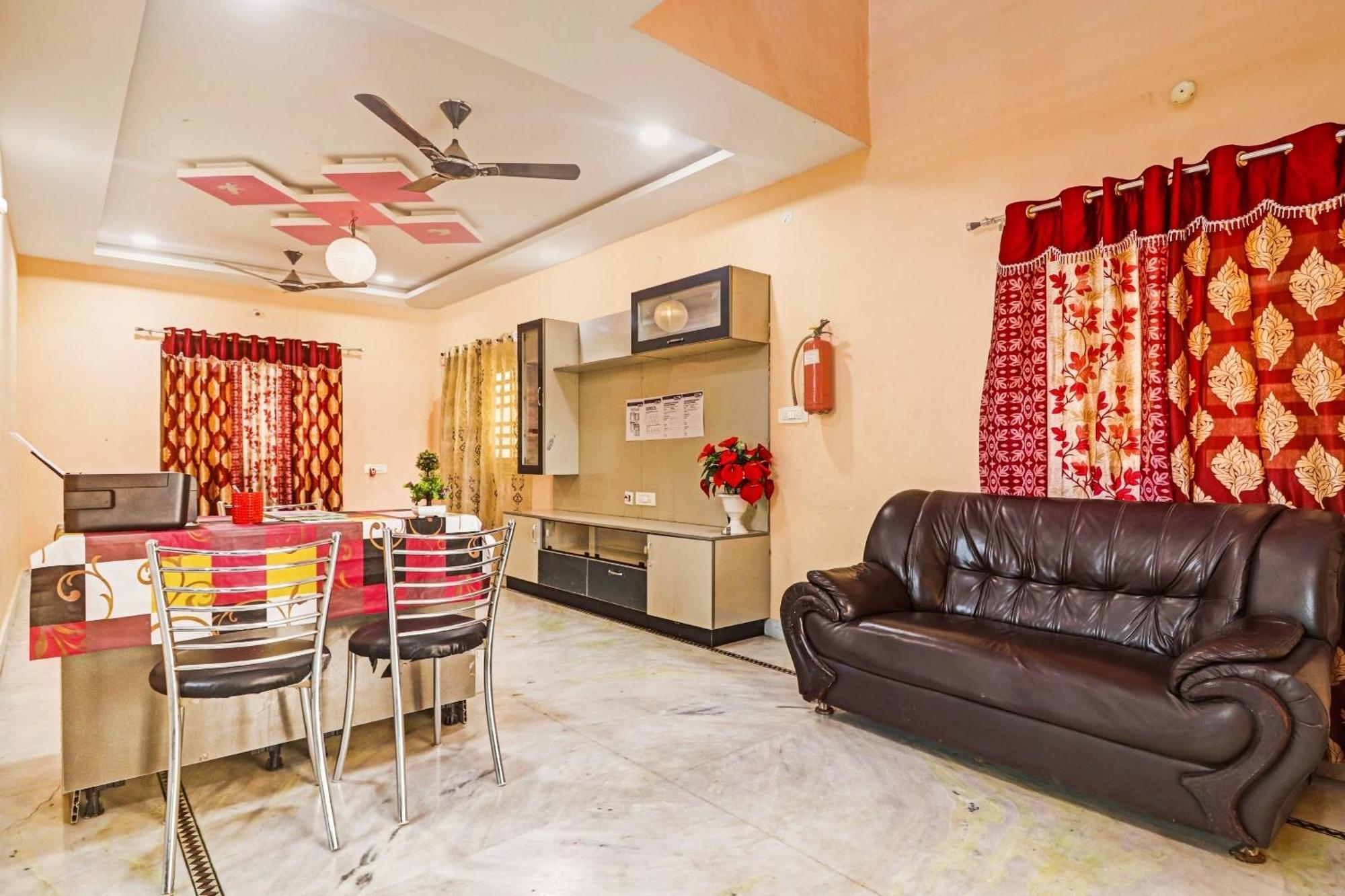 Haidar Sahibguda Hotel O Royal Stay Near Mantra Mall מראה חיצוני תמונה